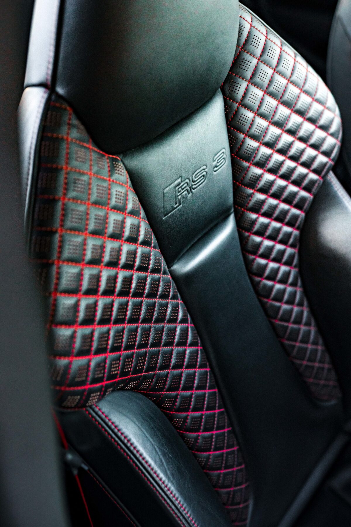 Win This 450HP Audi RS3 + £2,000 - Image 6