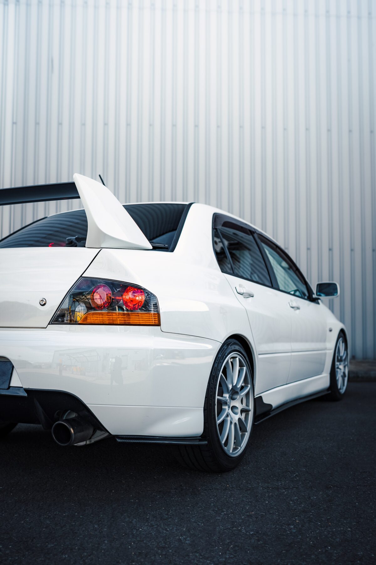 Win This Mitsubishi Evo IX + £2,000 - Image 7