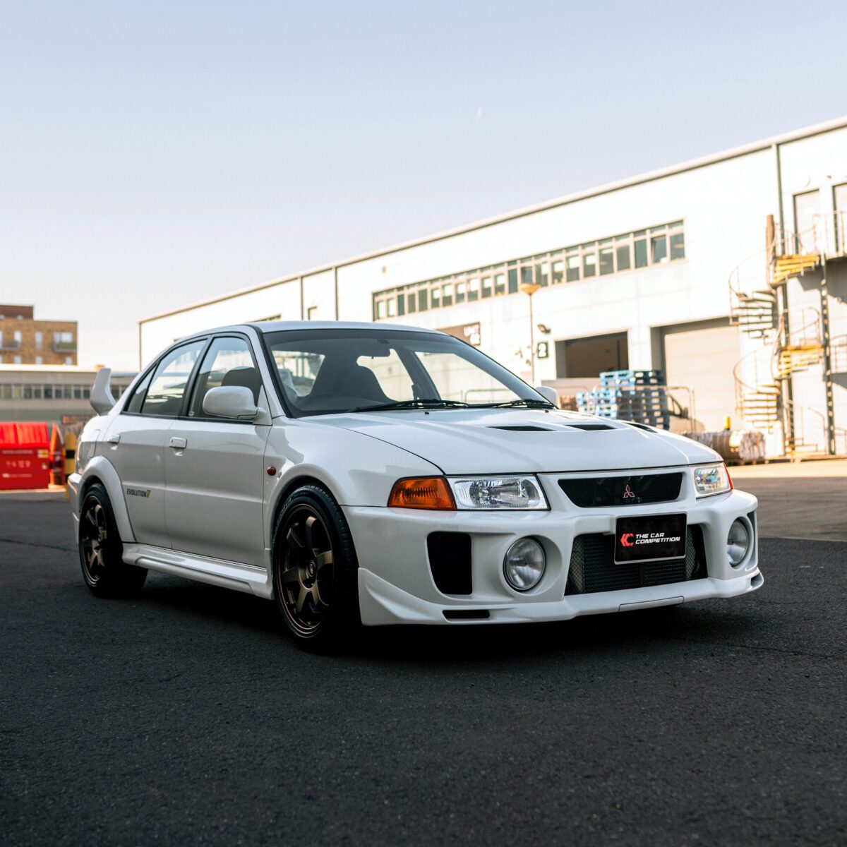 Win This Mitsubishi Evo 5 + £2,000