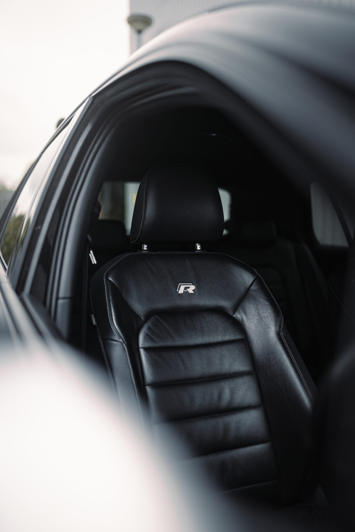 *1 DAY COMP* Win This MK7 VW Golf R + £1,000 - Image 6
