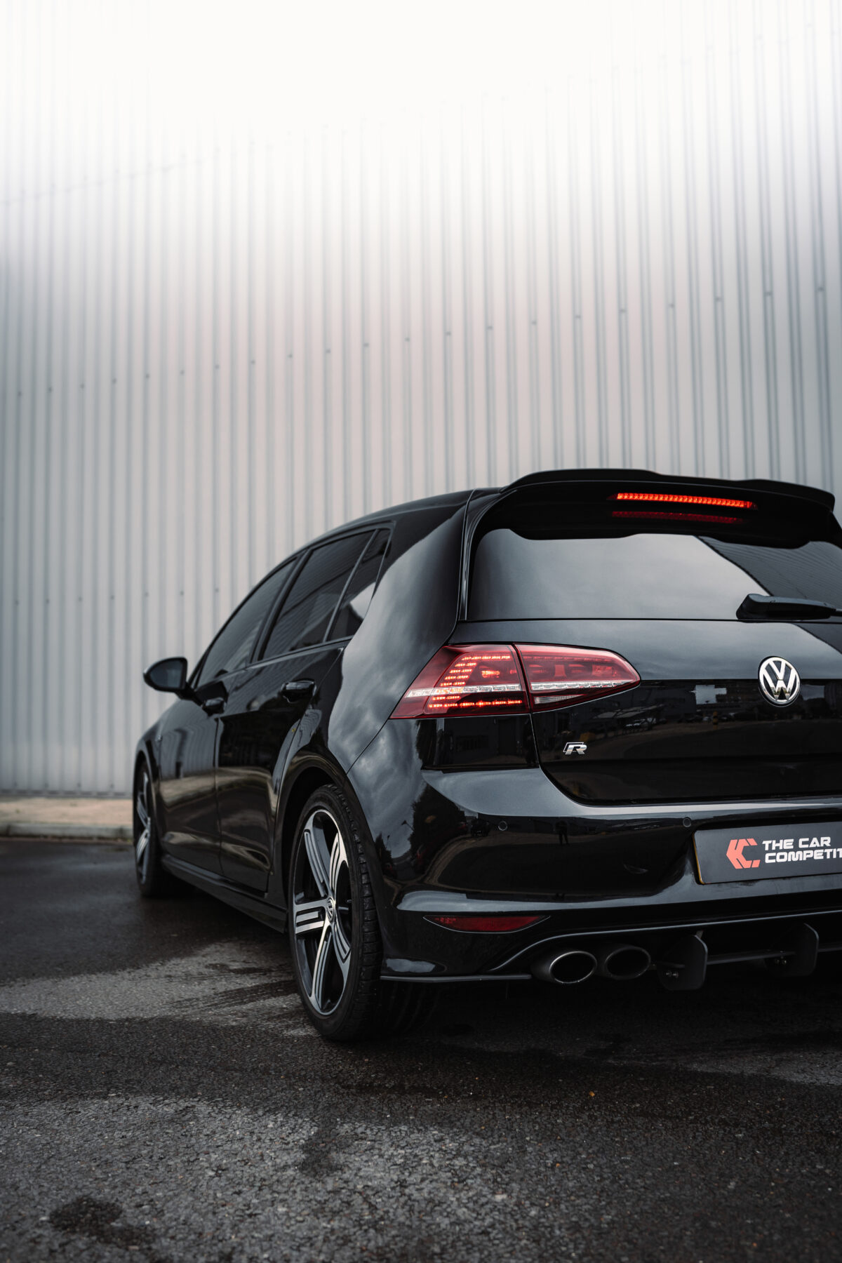 *1 DAY COMP* Win This MK7 VW Golf R + £1,000 - Image 8