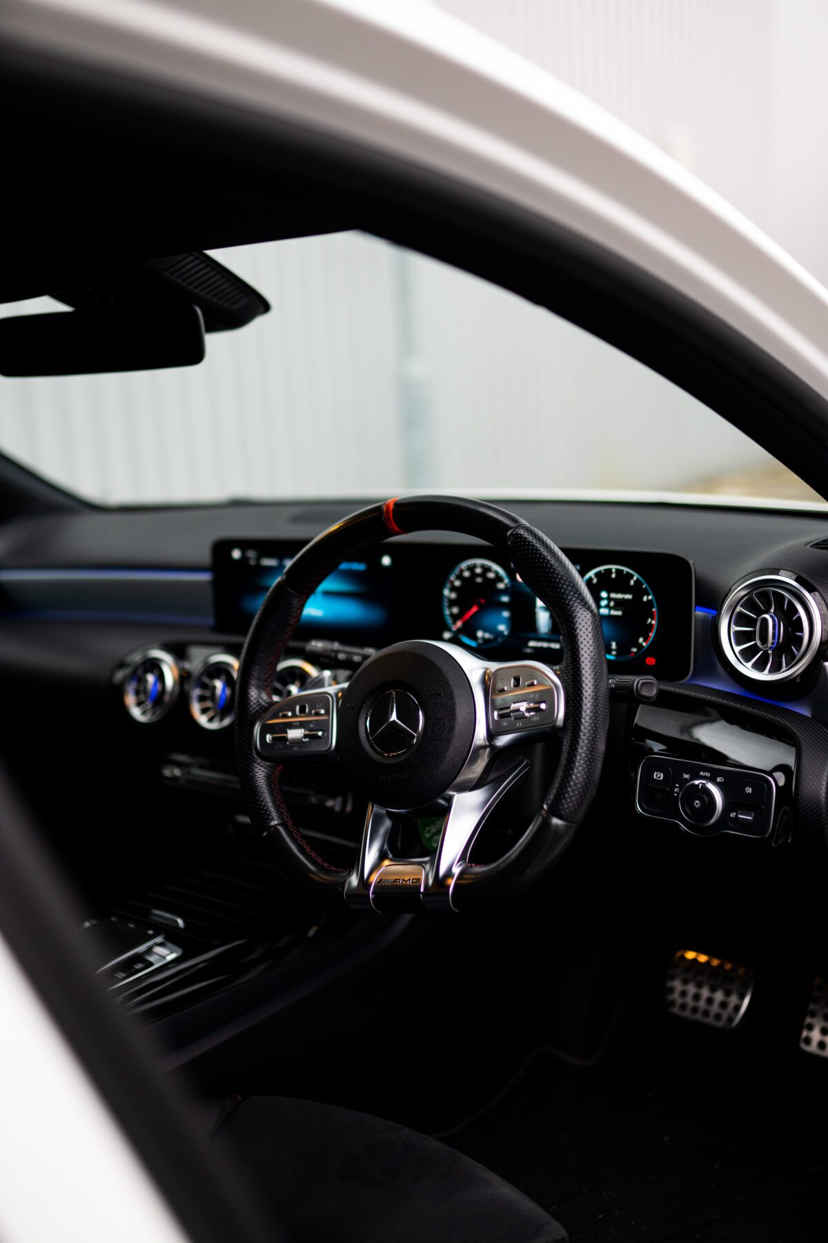 Win This Mercedes A35 AMG + £1,000 - Image 5
